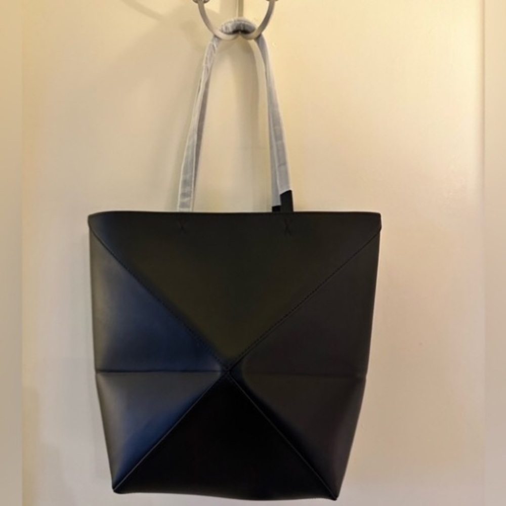 L💥E💥W💥E Origami Style Handbag | Black Classic Mini Tote - Picture 3 of 10
